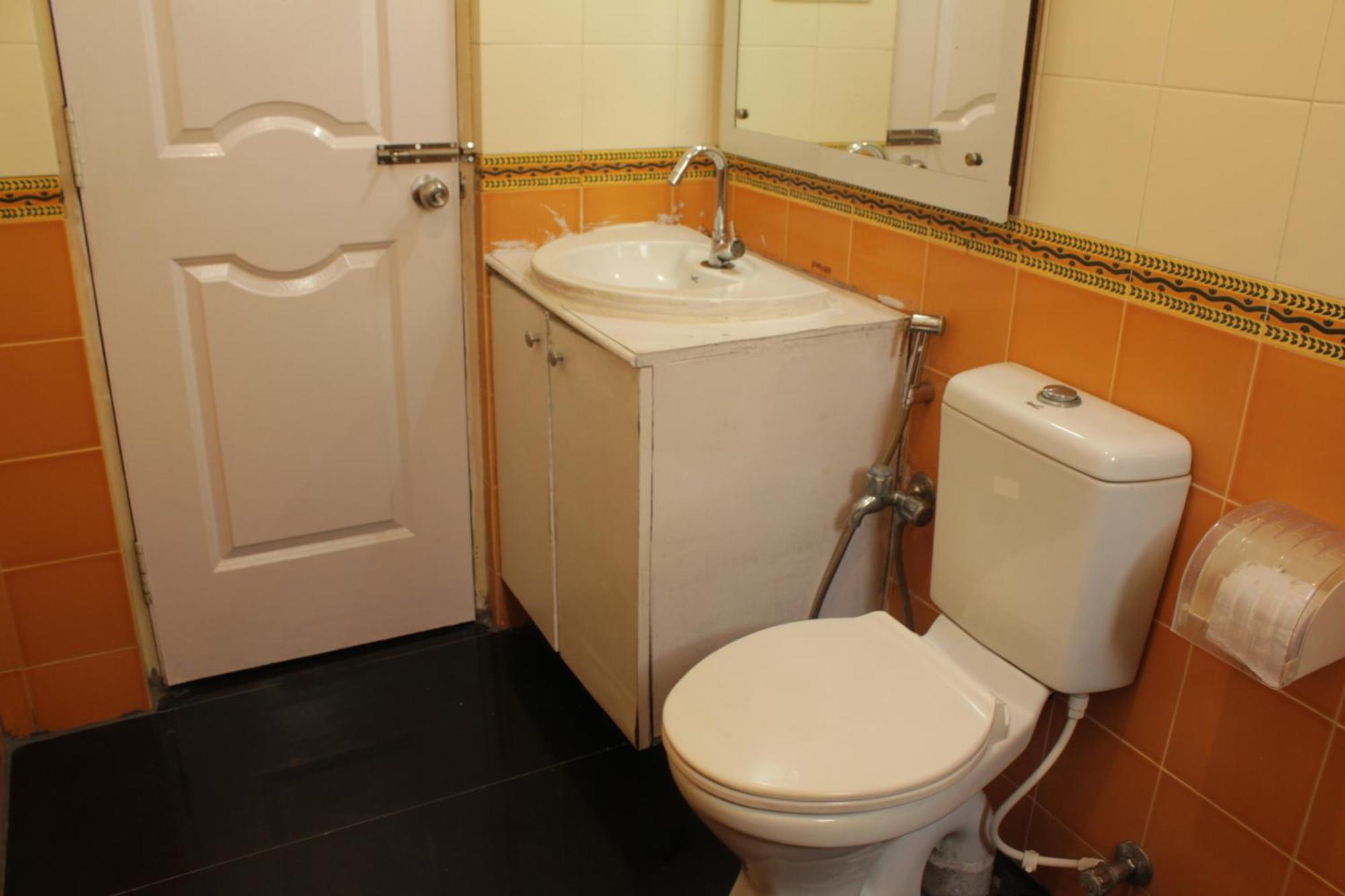 Happy Planet Bed & Breakfast Chennai Exterior photo